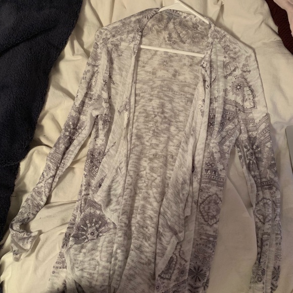 White summer cardigan - Picture 1 of 1